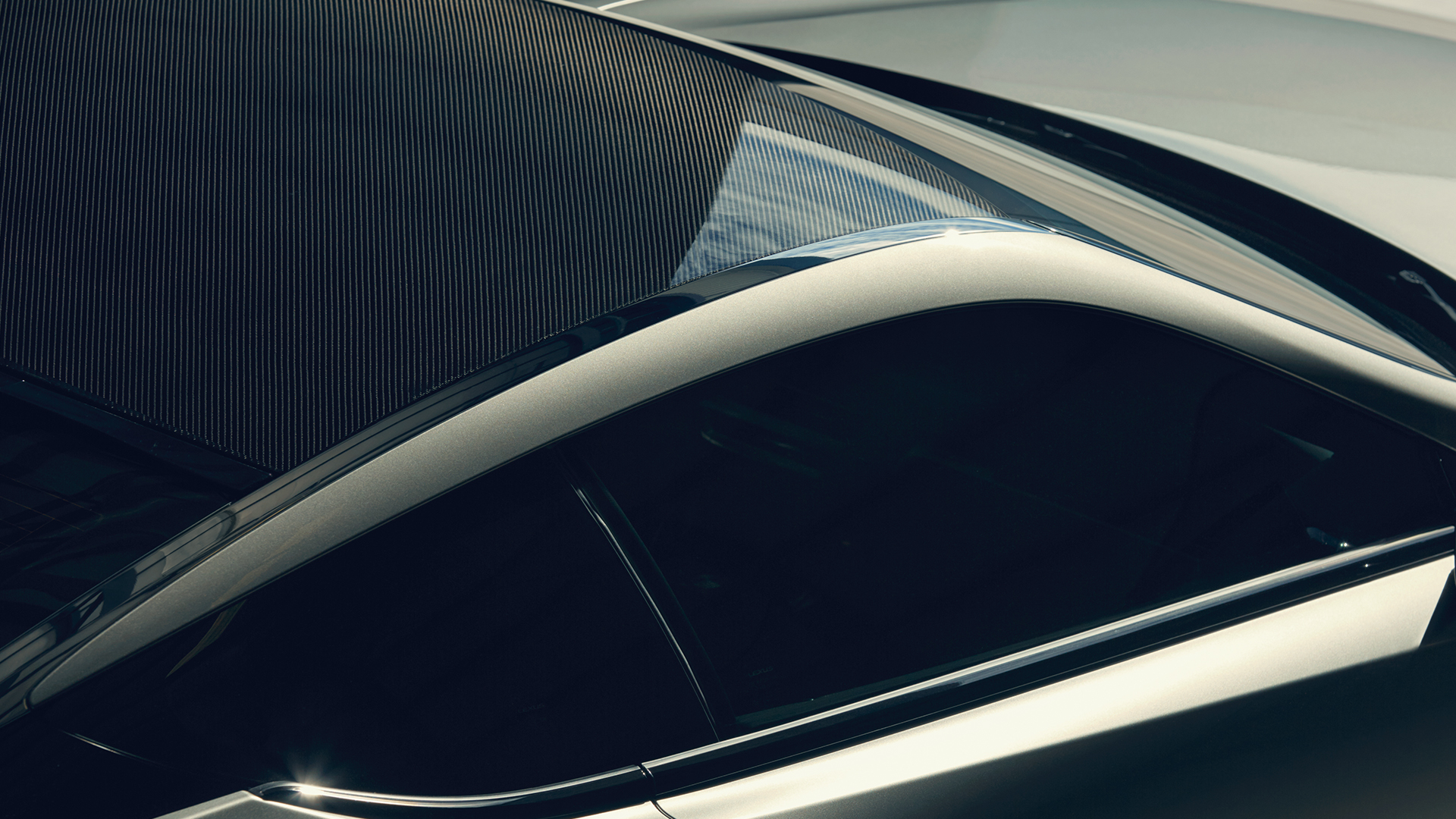 Lexus LC carbon-fibre roof